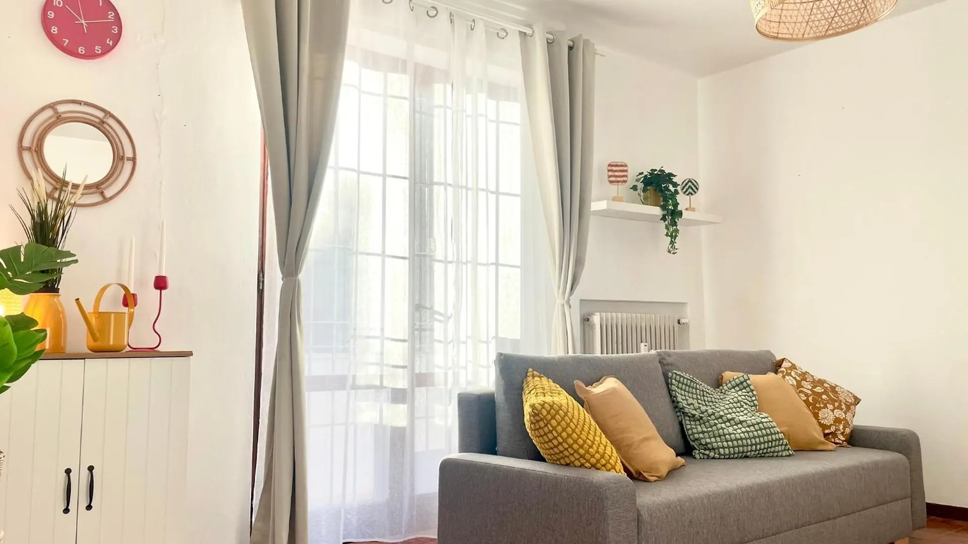 2 Camere, Parcheggio, Balconi, Vicino Al Centro Pisa