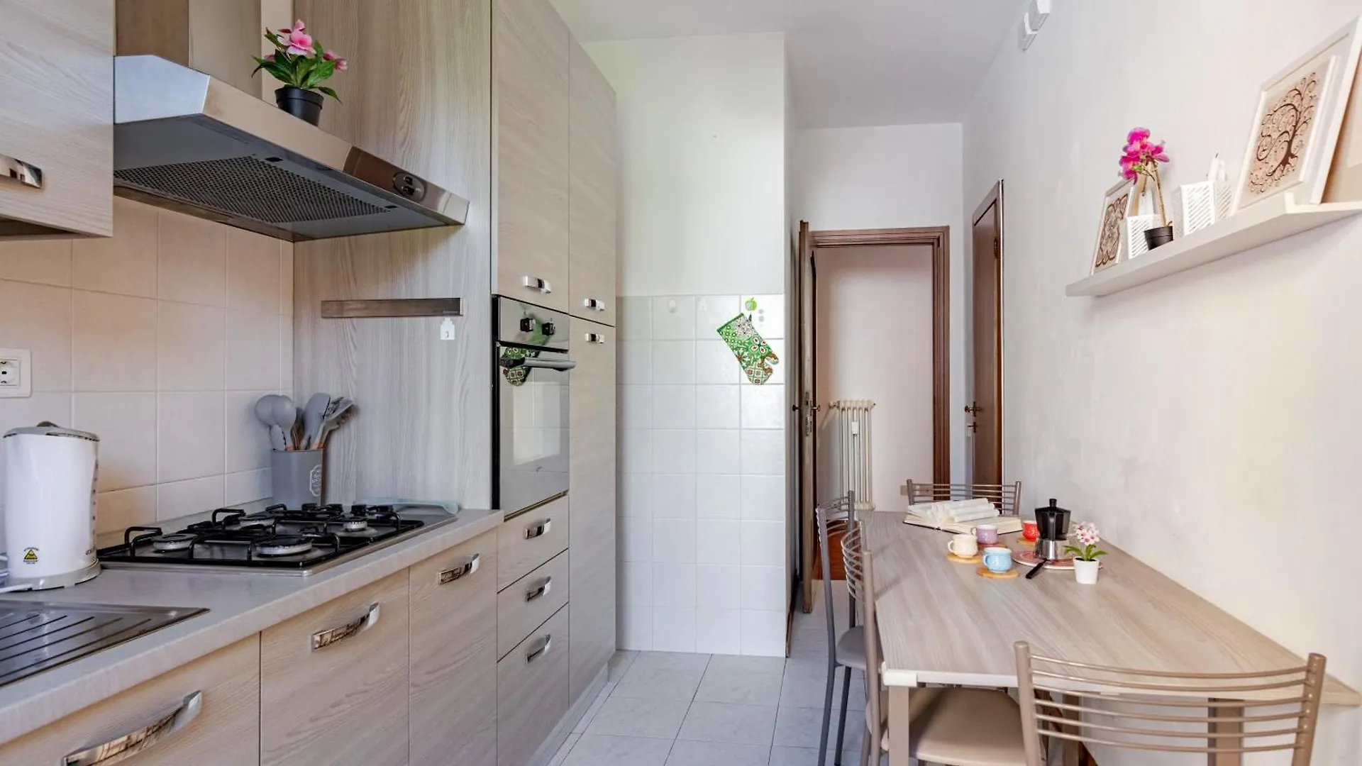 Landi 1 - 2 Camere, Parcheggio, Balconi, Vicino Al Centro 피사 이탈리아